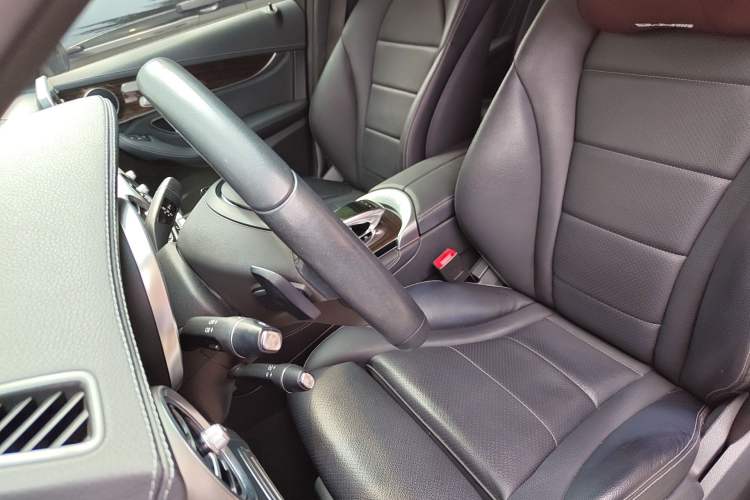 Used Mercedes-Benz GLC 2017 GLC 260 4MATIC Dynamic Edition Left Front Seat