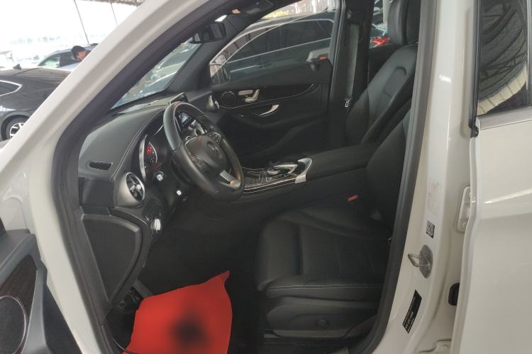 Used Mercedes-Benz GLC 2017 GLC 260 4MATIC Dynamic Edition Left Front Seat