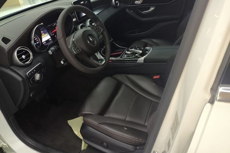 Used Mercedes-Benz GLC 2017 GLC 260 4MATIC Luxury Model Left Front Seat