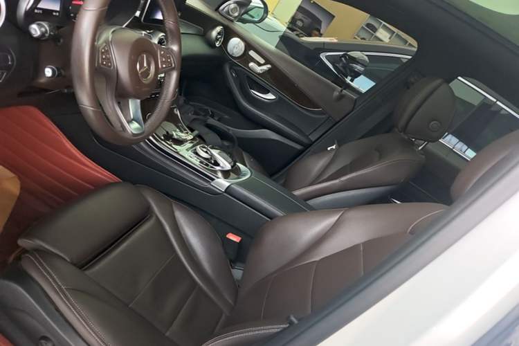 Used Mercedes-Benz GLC 2017 GLC 260 4MATIC Luxury Model Left Front Seat