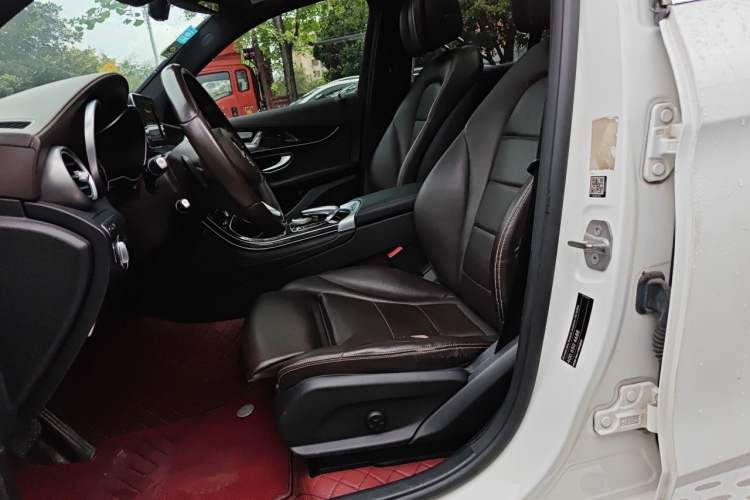 Used Mercedes-Benz GLC 2017 GLC 260 4MATIC Luxury Model Left Front Seat