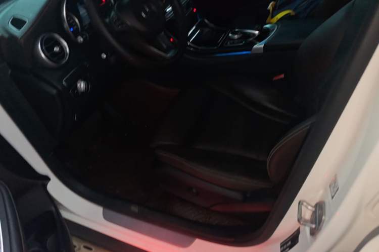 Used Mercedes-Benz GLC 2017 GLC 200 4MATIC Left Front Seat