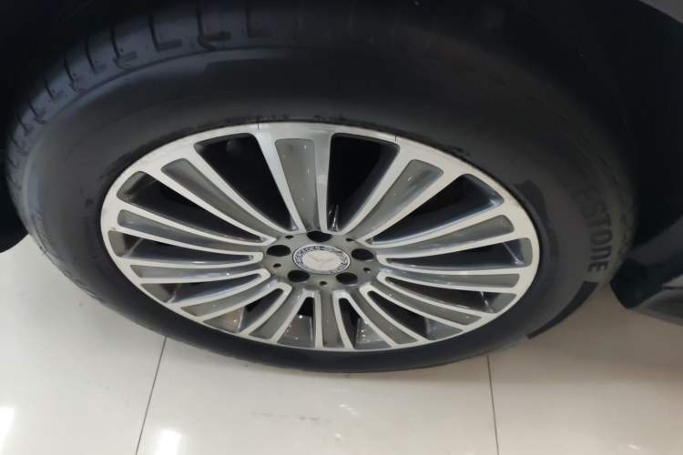 Used Mercedes-Benz GLC 2017 GLC 200 4MATIC Left Front Wheel Hub