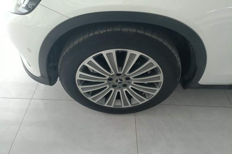 Used Mercedes-Benz GLC 2017 GLC 200 4MATIC Left Front Wheel Hub