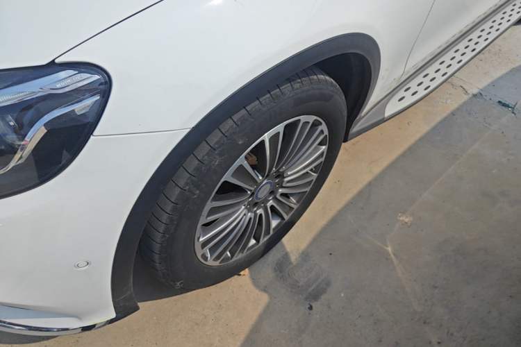 Used Mercedes-Benz GLC 2017 GLC 260 4MATIC Dynamic Edition Left Front Wheel Hub