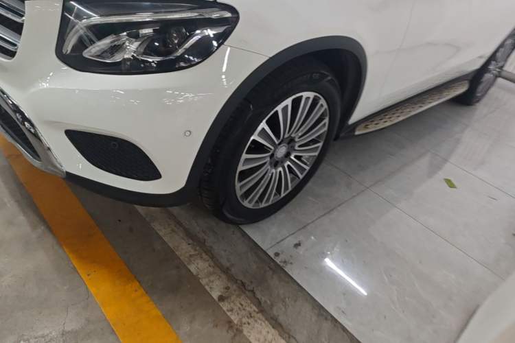 Used Mercedes-Benz GLC 2017 GLC 200 4MATIC Left Front Wheel Hub