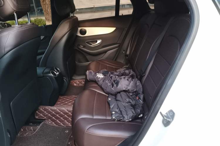 Used Mercedes-Benz GLC 2017 GLC 200 4MATIC Left Rear Seat
