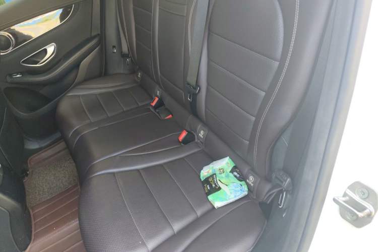 Used Mercedes-Benz GLC 2017 GLC 260 4MATIC Dynamic Edition Left Rear Seat