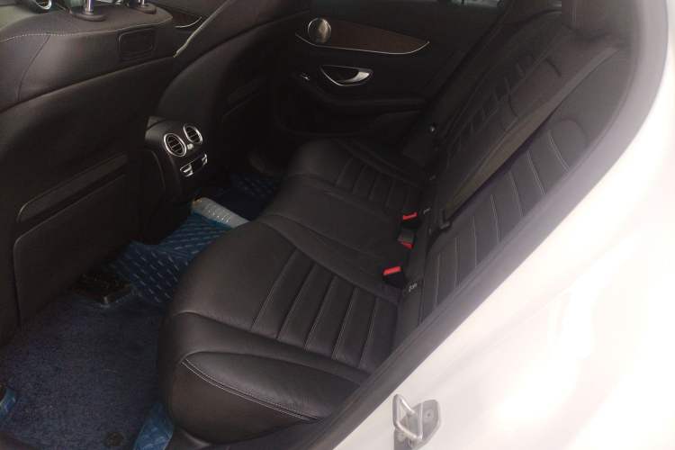 Used Mercedes-Benz GLC 2017 GLC 300 4MATIC Luxury Model Left Rear Seat