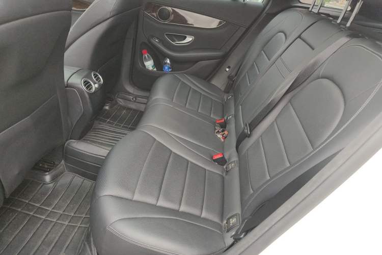 Used Mercedes-Benz GLC 2017 GLC 260 4MATIC Dynamic Edition Left Rear Seat