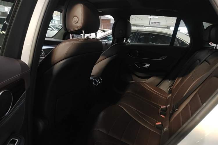 Used Mercedes-Benz GLC 2017 GLC 260 4MATIC Luxury Model Left Rear Seat