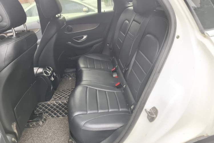 Used Mercedes-Benz GLC 2017 GLC 300 4MATIC Sport Edition Left Rear Seat