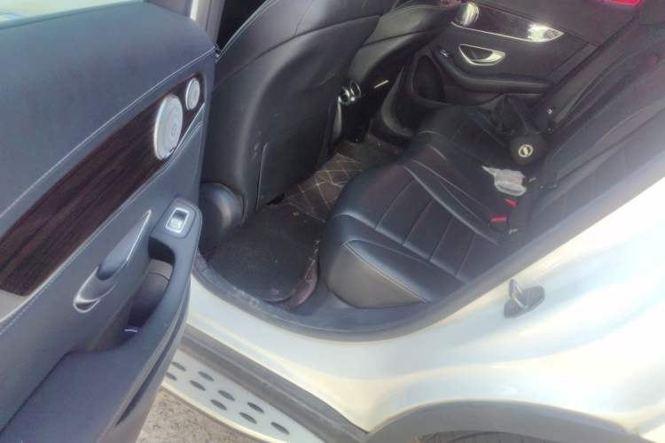 Used Mercedes-Benz GLC 2017 GLC 260 4MATIC Dynamic Edition Left Rear Seat