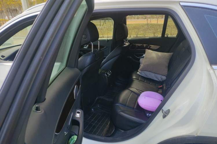 Used Mercedes-Benz GLC 2017 GLC 260 4MATIC Dynamic Edition Left Rear Seat