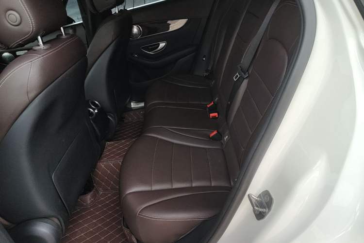 Used Mercedes-Benz GLC 2017 GLC 260 4MATIC Luxury Model Left Rear Seat