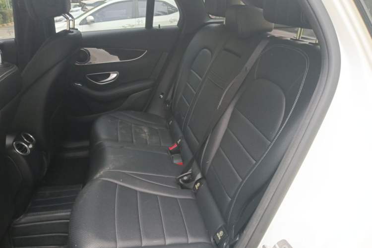 Used Mercedes-Benz GLC 2017 GLC 260 4MATIC Dynamic Edition Left Rear Seat
