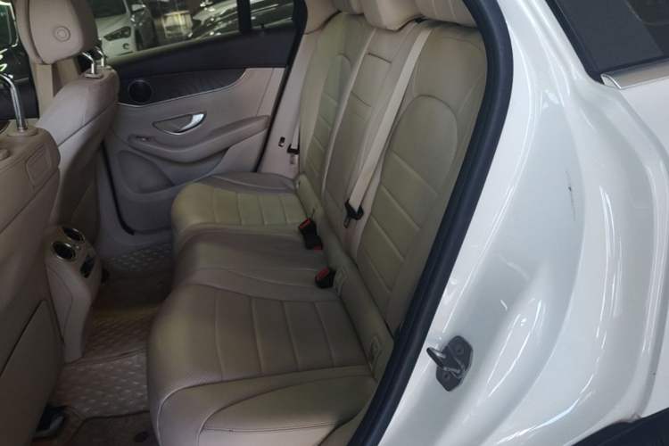 Used Mercedes-Benz GLC 2017 GLC 300 4MATIC Sport Edition Left Rear Seat