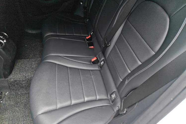 Used Mercedes-Benz GLC 2017 GLC 260 4MATIC Luxury Model Left Rear Seat