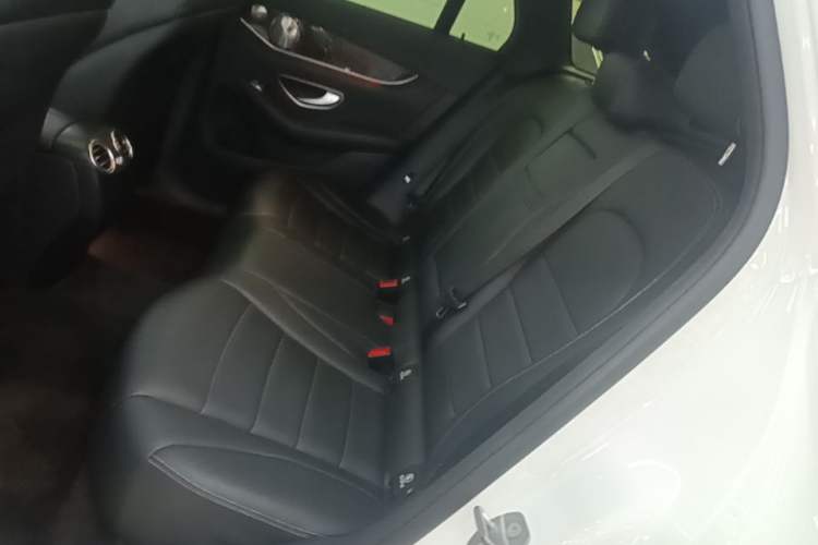 Used Mercedes-Benz GLC 2017 GLC 260 4MATIC Dynamic Edition Left Rear Seat