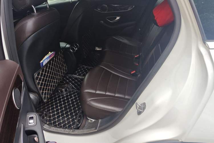 Used Mercedes-Benz GLC 2017 GLC 260 4MATIC Luxury Model Left Rear Seat