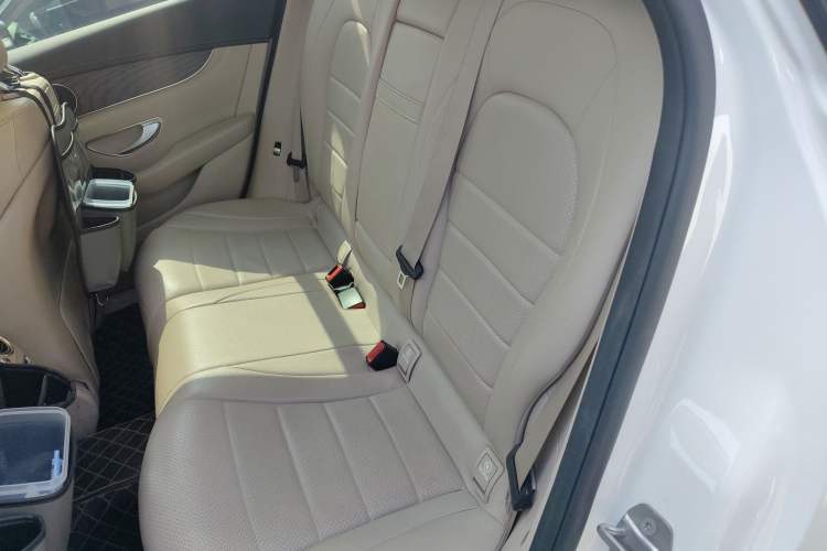 Used Mercedes-Benz GLC 2017 GLC 300 4MATIC Sport Edition Left Rear Seat