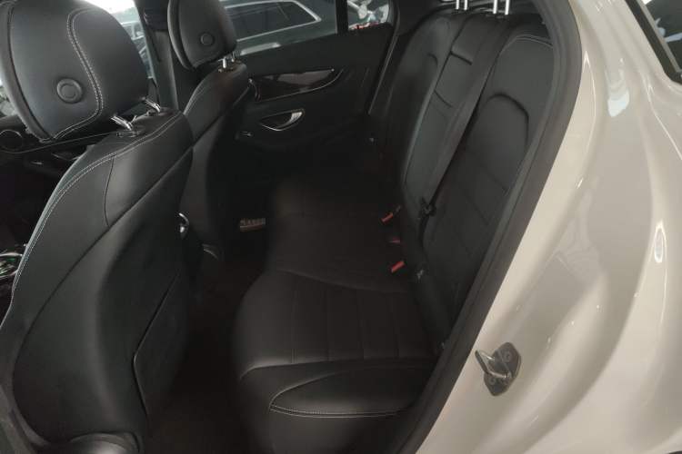 Used Mercedes-Benz GLC 2017 GLC 260 4MATIC Dynamic Edition Left Rear Seat