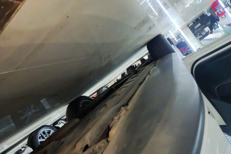 Used Mercedes-Benz GLC 2017 GLC 200 4MATIC Left Side Sill