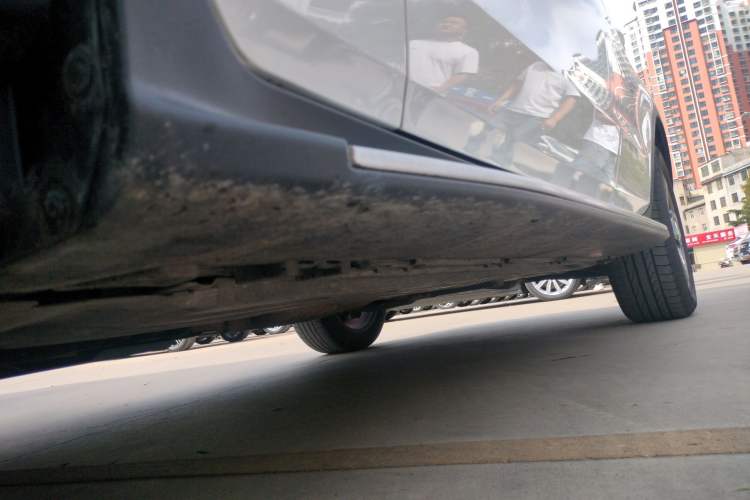 Used Mercedes-Benz GLC 2017 GLC 260 4MATIC Luxury Model Left Side Sill