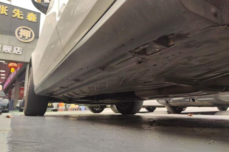 Used Mercedes-Benz GLC 2017 GLC 200 4MATIC Left Side Sill