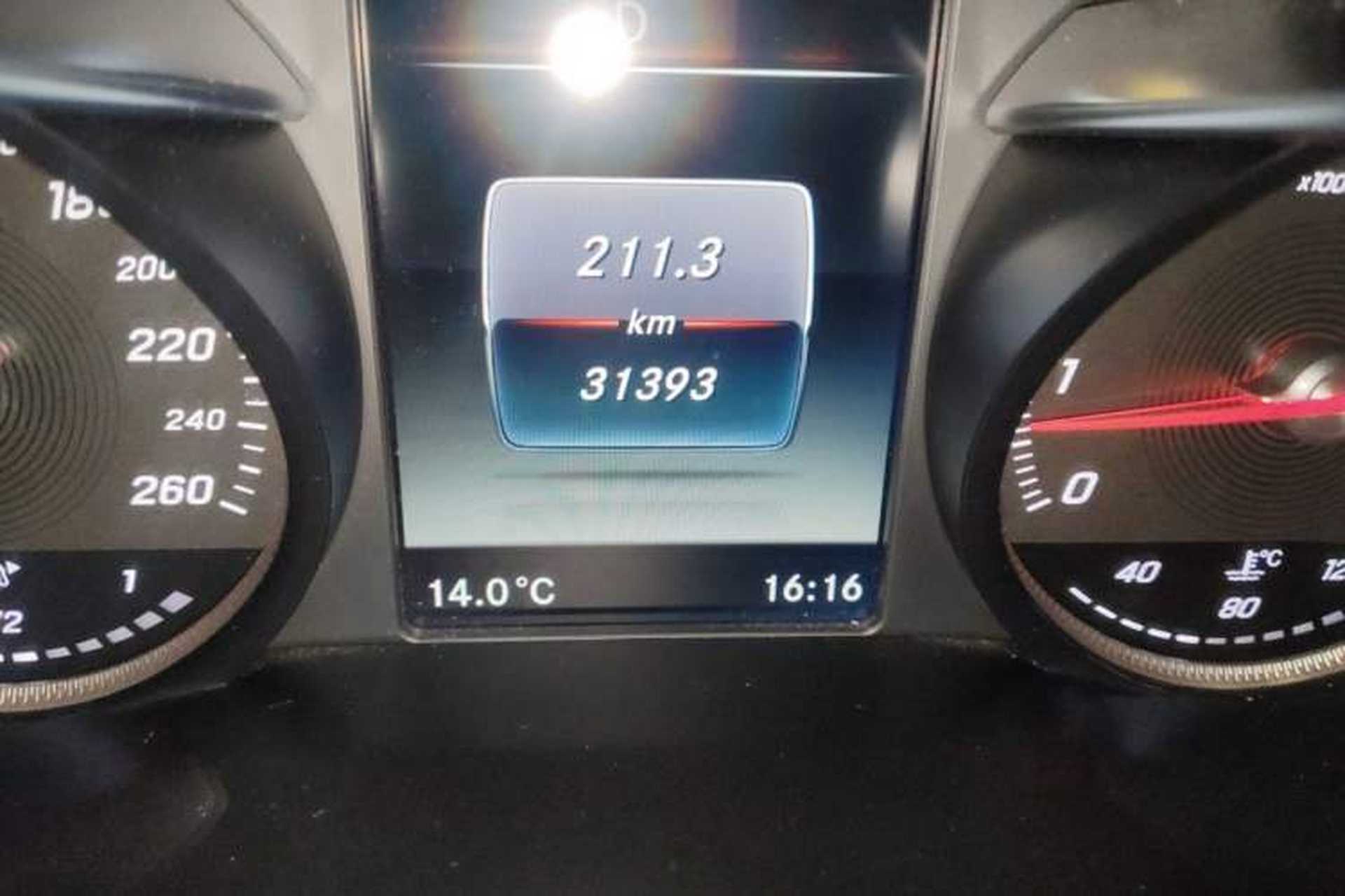 Used Mercedes-Benz GLC 2017 GLC 260 4MATIC Luxury Model Odometer Close Up