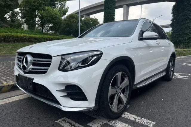 Gebrauchter Mercedes-Benz GLC 2017 GLC 260 4MATIC Luxury Model