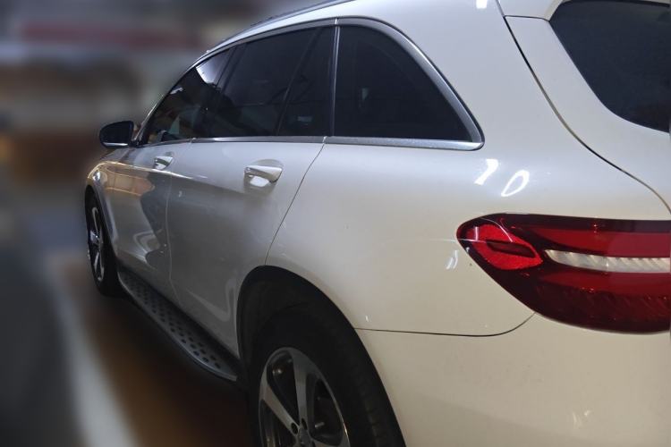 Used Mercedes-Benz GLC 2017 GLC 260 4MATIC Luxury Model Rear Left 45 Deg