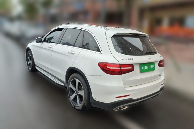 Used Mercedes-Benz GLC 2017 GLC 260 4MATIC Luxury Model Rear Left 45 Deg