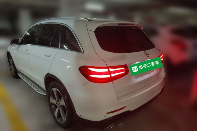 Used Mercedes-Benz GLC 2017 GLC 260 4MATIC Luxury Model Rear Left 45 Deg
