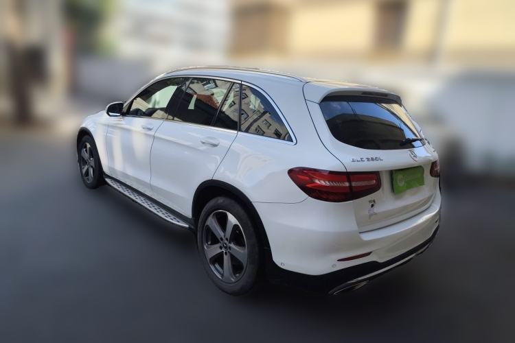 Used Mercedes-Benz GLC 2017 GLC 260 4MATIC Luxury Model Rear Left 45 Deg