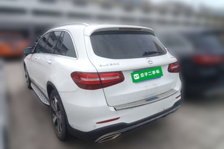 Used Mercedes-Benz GLC 2017 GLC 260 4MATIC Luxury Model Rear Left 45 Deg