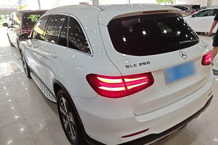 Used Mercedes-Benz GLC 2017 GLC 260 4MATIC Luxury Model Rear Left 45 Deg