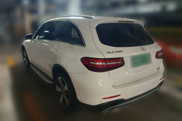 Used Mercedes-Benz GLC 2017 GLC 260 4MATIC Luxury Model Rear Left 45 Deg