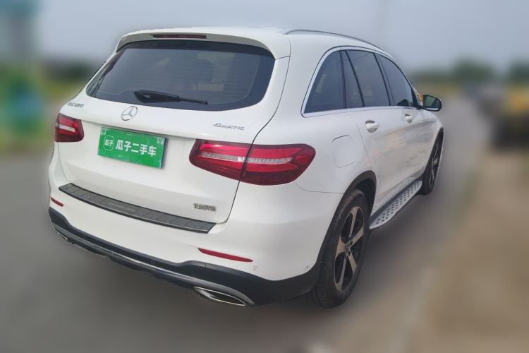 Used Mercedes-Benz GLC 2017 GLC 260 4MATIC Luxury Model Rear Right 45 Deg