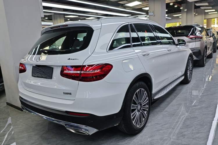 Used Mercedes-Benz GLC 2017 GLC 200 4MATIC Rear Right 45 Deg