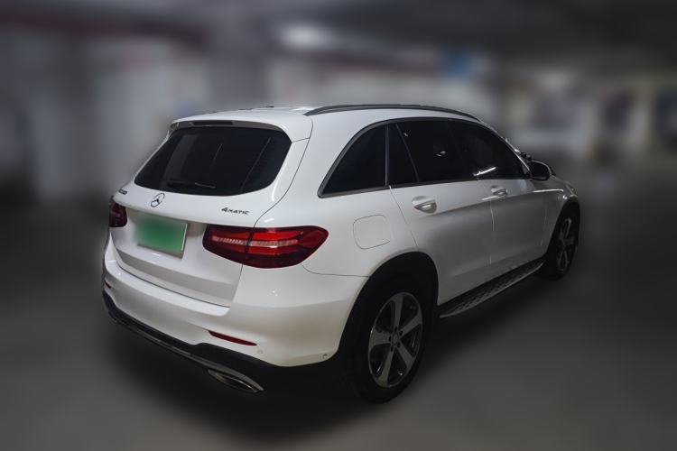 Used Mercedes-Benz GLC 2017 GLC 260 4MATIC Luxury Model Rear Right 45 Deg