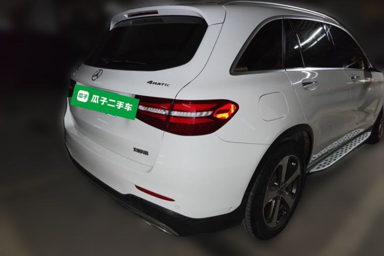 Used Mercedes-Benz GLC 2017 GLC 260 4MATIC Luxury Model Rear Right 45 Deg
