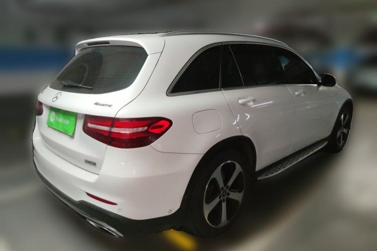 Used Mercedes-Benz GLC 2017 GLC 260 4MATIC Luxury Model Rear Right 45 Deg