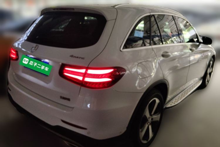 Used Mercedes-Benz GLC 2017 GLC 260 4MATIC Luxury Model Rear Right 45 Deg