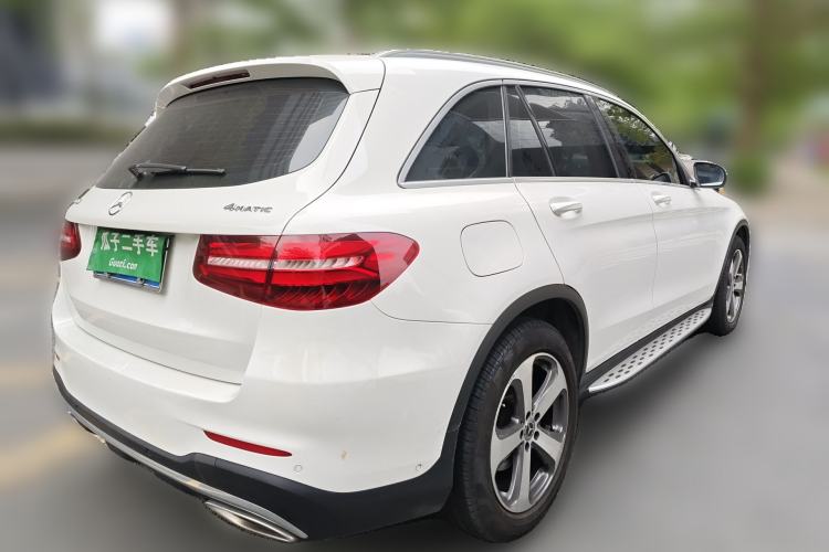 Used Mercedes-Benz GLC 2017 GLC 260 4MATIC Luxury Model Rear Right 45 Deg