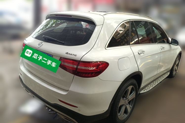 Used Mercedes-Benz GLC 2017 GLC 260 4MATIC Luxury Model Rear Right 45 Deg