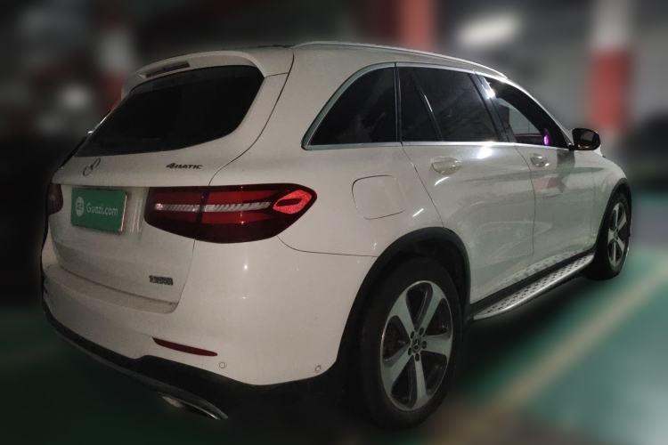 Used Mercedes-Benz GLC 2017 GLC 260 4MATIC Luxury Model Rear Right 45 Deg