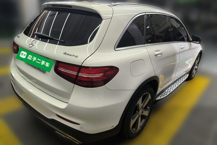 Used Mercedes-Benz GLC 2017 GLC 260 4MATIC Luxury Model Rear Right 45 Deg