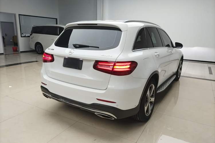 Used Mercedes-Benz GLC 2017 GLC 300 4MATIC Sport Edition Rear Right 45 Deg