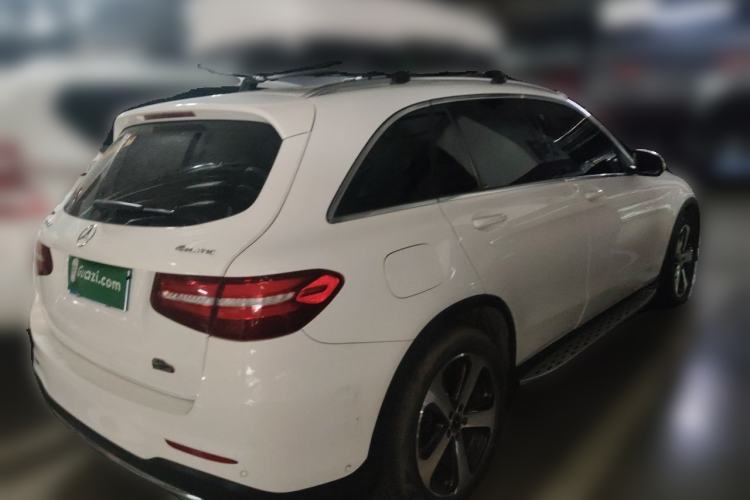 Used Mercedes-Benz GLC 2017 GLC 260 4MATIC Luxury Model Rear Right 45 Deg